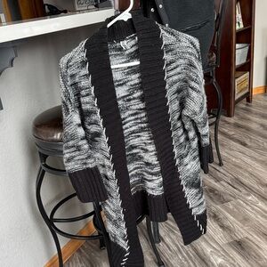 Womans Black and Gray Sweater